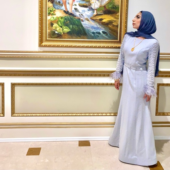 Evening Gown - Picture 5 of 5